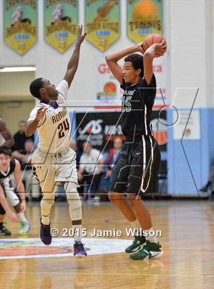 Thumbnail 2 in Maret @ Roman Catholic (Slam Dunk To The Beach) photogallery.