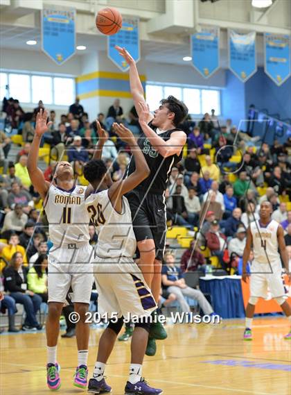 Thumbnail 1 in Maret @ Roman Catholic (Slam Dunk To The Beach) photogallery.