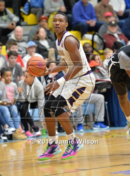 Thumbnail 2 in Maret @ Roman Catholic (Slam Dunk To The Beach) photogallery.