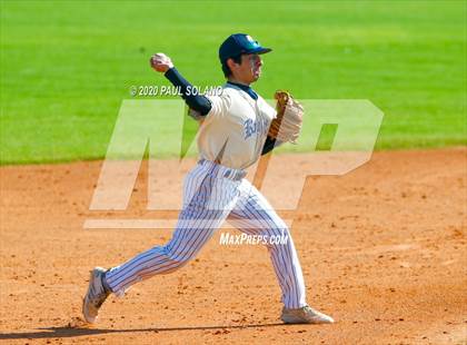 Thumbnail 2 in Holy Cross @ John Jay photogallery.