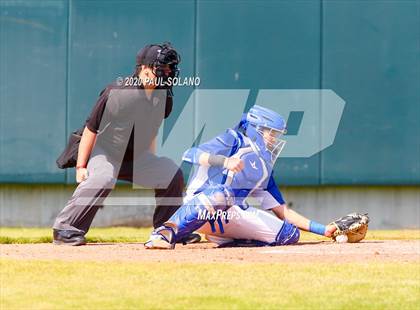 Thumbnail 3 in Holy Cross @ John Jay photogallery.