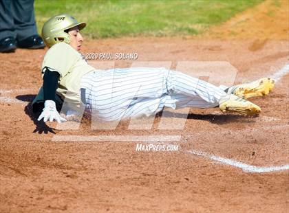 Thumbnail 2 in Holy Cross @ John Jay photogallery.