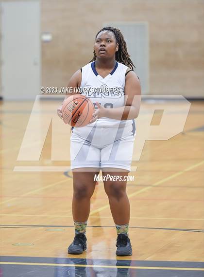 Thumbnail 3 in JV: Lincoln @ Lakes photogallery.