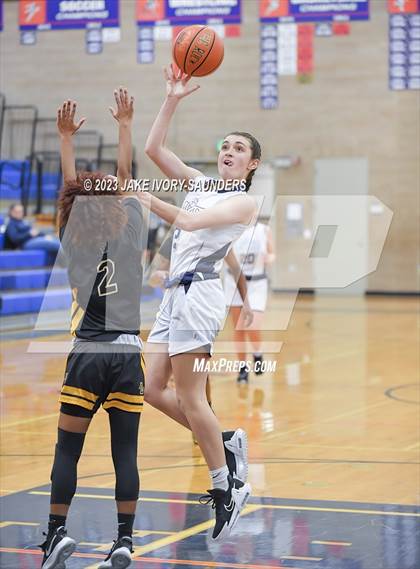 Thumbnail 3 in JV: Lincoln @ Lakes photogallery.
