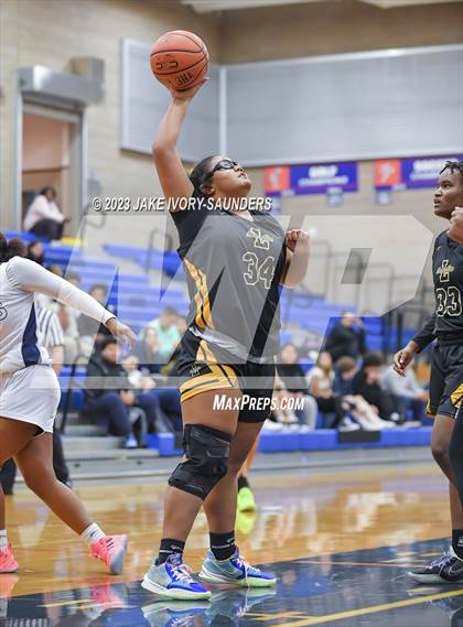 Thumbnail 2 in JV: Lincoln @ Lakes photogallery.