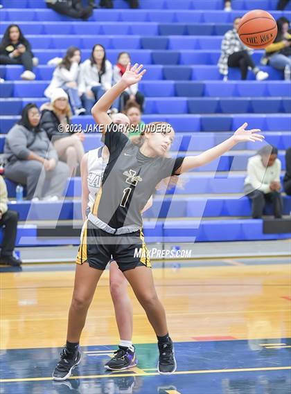 Thumbnail 3 in JV: Lincoln @ Lakes photogallery.