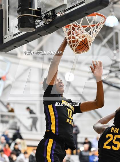 Thumbnail 2 in Montverde Academy vs. Link Academy (Metro Classic) photogallery.