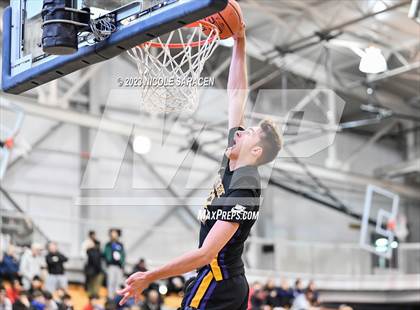 Thumbnail 2 in Montverde Academy vs. Link Academy (Metro Classic) photogallery.