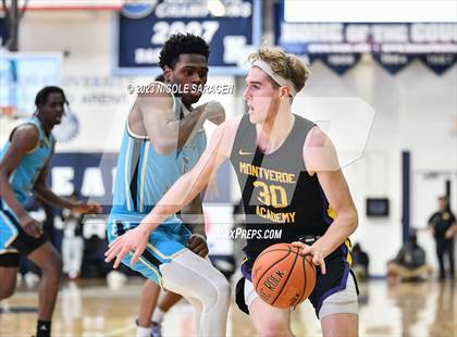 Thumbnail 2 in Montverde Academy vs. Link Academy (Metro Classic) photogallery.