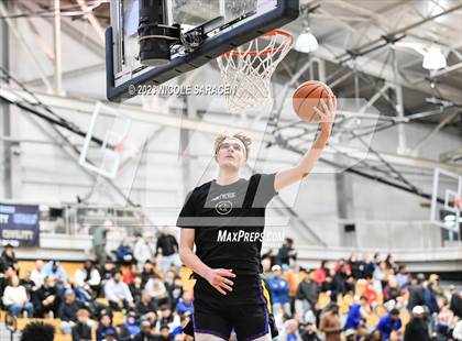 Thumbnail 3 in Montverde Academy vs. Link Academy (Metro Classic) photogallery.