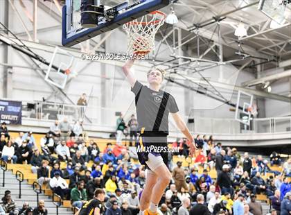 Thumbnail 2 in Montverde Academy vs. Link Academy (Metro Classic) photogallery.