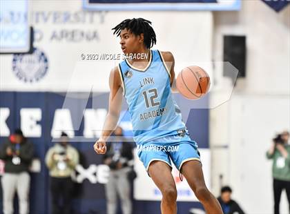 Thumbnail 3 in Montverde Academy vs. Link Academy (Metro Classic) photogallery.