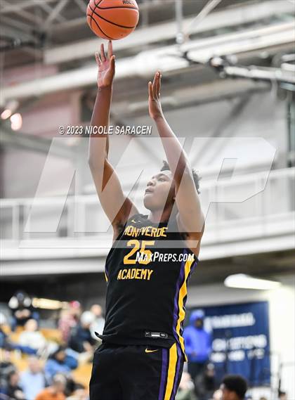 Thumbnail 1 in Montverde Academy vs. Link Academy (Metro Classic) photogallery.