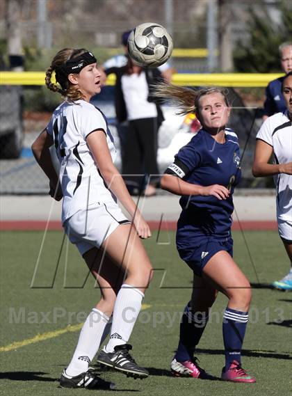 Thumbnail 2 in Flintridge Sacred Heart vs. West Ranch (Los Tacos Holiday Festival) photogallery.