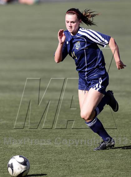 Thumbnail 1 in Flintridge Sacred Heart vs. West Ranch (Los Tacos Holiday Festival) photogallery.