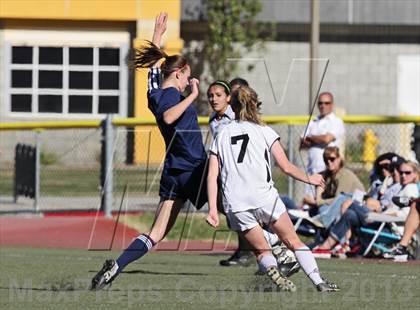 Thumbnail 2 in Flintridge Sacred Heart vs. West Ranch (Los Tacos Holiday Festival) photogallery.