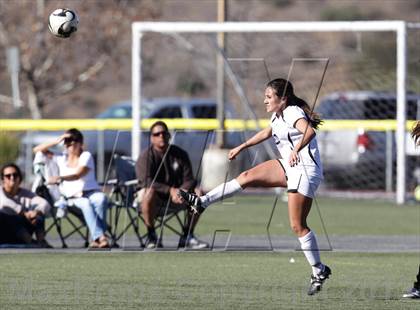 Thumbnail 3 in Flintridge Sacred Heart vs. West Ranch (Los Tacos Holiday Festival) photogallery.