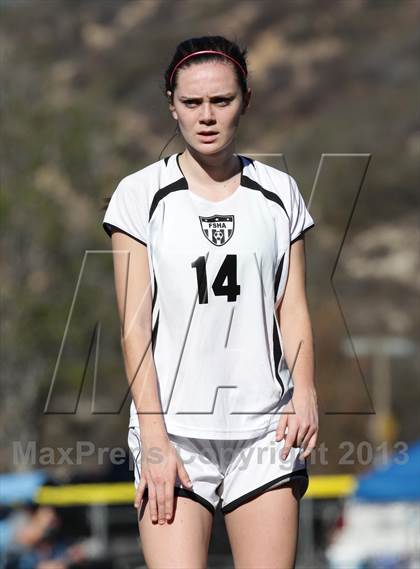 Thumbnail 2 in Flintridge Sacred Heart vs. West Ranch (Los Tacos Holiday Festival) photogallery.