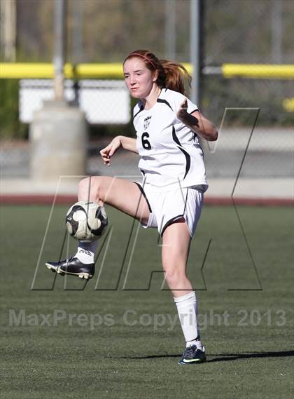 Thumbnail 3 in Flintridge Sacred Heart vs. West Ranch (Los Tacos Holiday Festival) photogallery.