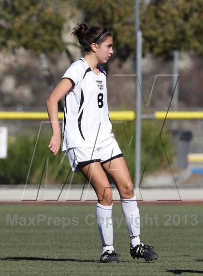 Thumbnail 3 in Flintridge Sacred Heart vs. West Ranch (Los Tacos Holiday Festival) photogallery.