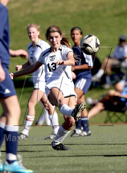 Thumbnail 2 in Flintridge Sacred Heart vs. West Ranch (Los Tacos Holiday Festival) photogallery.