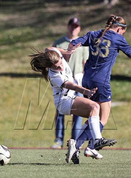 Thumbnail 2 in Flintridge Sacred Heart vs. West Ranch (Los Tacos Holiday Festival) photogallery.