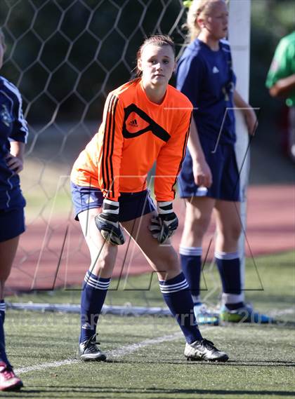 Thumbnail 1 in Flintridge Sacred Heart vs. West Ranch (Los Tacos Holiday Festival) photogallery.