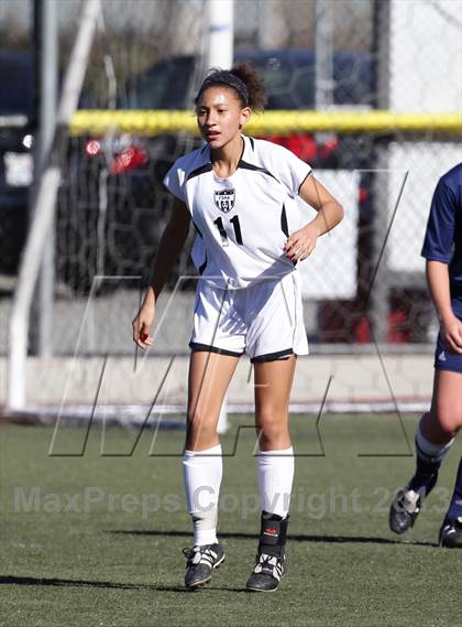 Thumbnail 1 in Flintridge Sacred Heart vs. West Ranch (Los Tacos Holiday Festival) photogallery.
