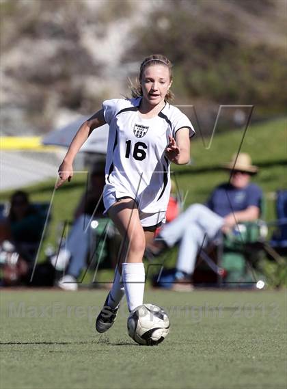 Thumbnail 1 in Flintridge Sacred Heart vs. West Ranch (Los Tacos Holiday Festival) photogallery.