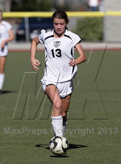 Thumbnail 3 in Flintridge Sacred Heart vs. West Ranch (Los Tacos Holiday Festival) photogallery.