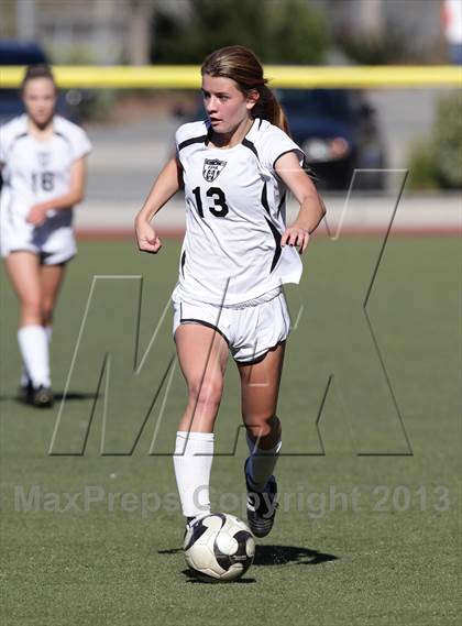 Thumbnail 3 in Flintridge Sacred Heart vs. West Ranch (Los Tacos Holiday Festival) photogallery.