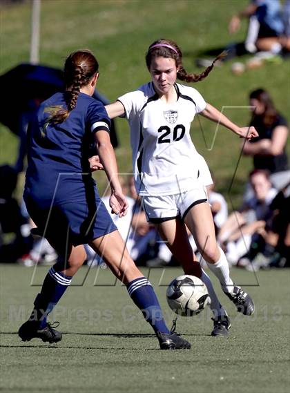 Thumbnail 2 in Flintridge Sacred Heart vs. West Ranch (Los Tacos Holiday Festival) photogallery.