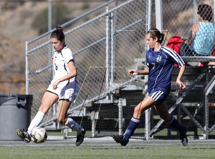 Thumbnail 2 in Flintridge Sacred Heart vs. West Ranch (Los Tacos Holiday Festival) photogallery.