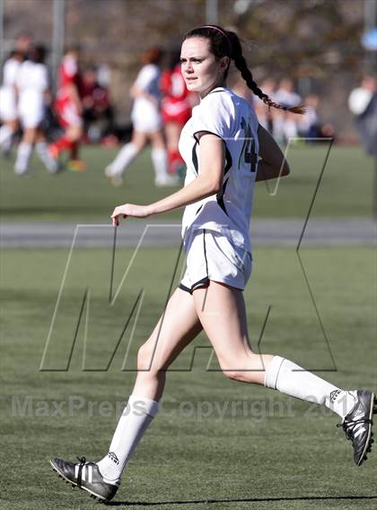 Thumbnail 1 in Flintridge Sacred Heart vs. West Ranch (Los Tacos Holiday Festival) photogallery.