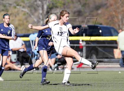 Thumbnail 1 in Flintridge Sacred Heart vs. West Ranch (Los Tacos Holiday Festival) photogallery.