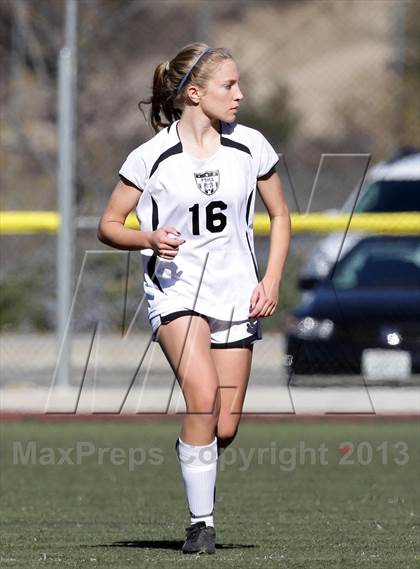 Thumbnail 2 in Flintridge Sacred Heart vs. West Ranch (Los Tacos Holiday Festival) photogallery.