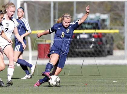 Thumbnail 3 in Flintridge Sacred Heart vs. West Ranch (Los Tacos Holiday Festival) photogallery.