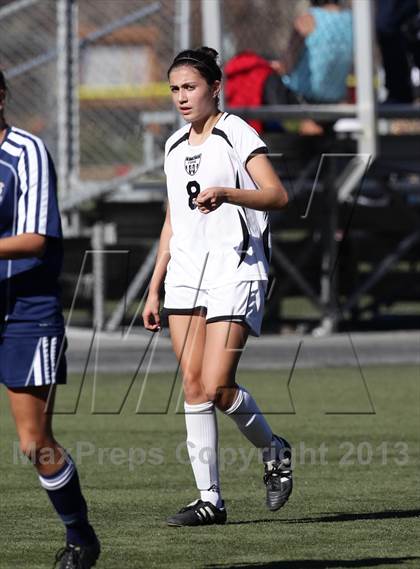 Thumbnail 2 in Flintridge Sacred Heart vs. West Ranch (Los Tacos Holiday Festival) photogallery.
