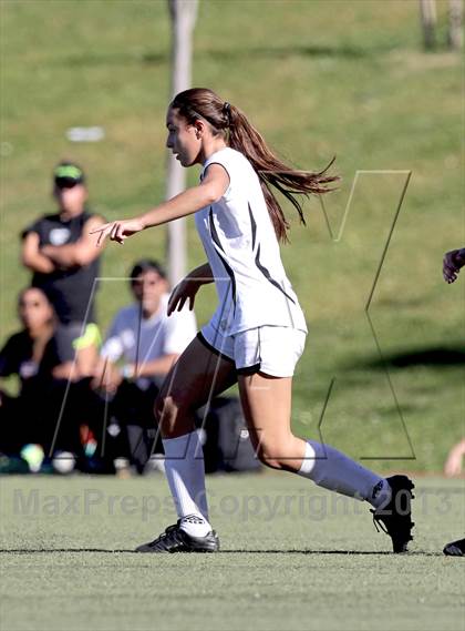 Thumbnail 3 in Flintridge Sacred Heart vs. West Ranch (Los Tacos Holiday Festival) photogallery.