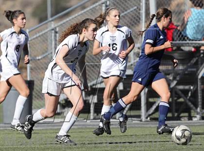 Thumbnail 3 in Flintridge Sacred Heart vs. West Ranch (Los Tacos Holiday Festival) photogallery.