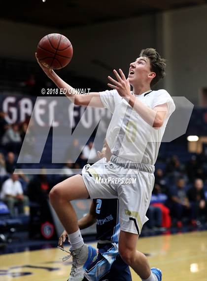 Thumbnail 3 in Valley Christian vs. Oak Park (MaxPreps MLK Classic) photogallery.