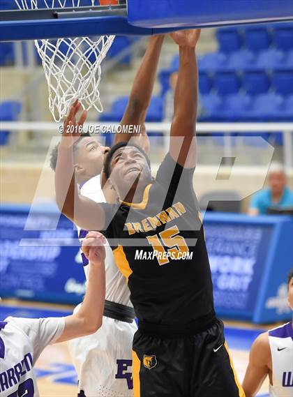 Thumbnail 3 in Brennan vs Warren photogallery.