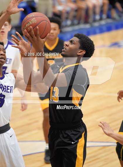 Thumbnail 1 in Brennan vs Warren photogallery.