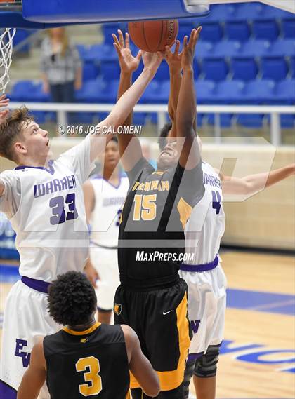 Thumbnail 2 in Brennan vs Warren photogallery.