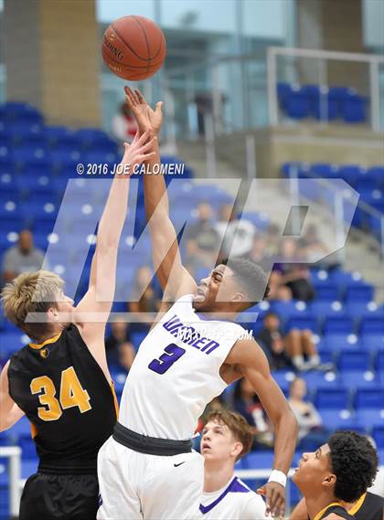 Thumbnail 2 in Brennan vs Warren photogallery.