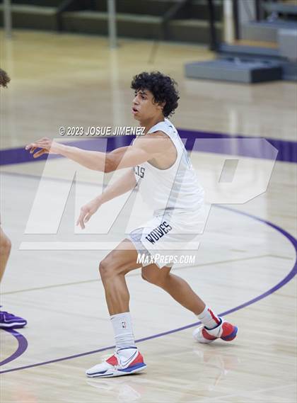 Thumbnail 3 in St. Francis Episcopal vs. St. Augustine (Torrey Pines Holiday Classic) photogallery.