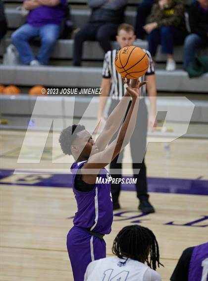 Thumbnail 3 in St. Francis Episcopal vs. St. Augustine (Torrey Pines Holiday Classic) photogallery.