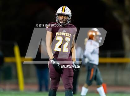 Thumbnail 2 in Simi Valley vs. Orange (CIF SS D10 SemiFinal) photogallery.