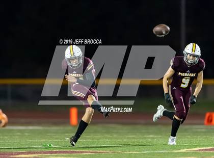 Thumbnail 3 in Simi Valley vs. Orange (CIF SS D10 SemiFinal) photogallery.