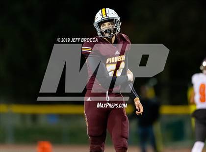 Thumbnail 3 in Simi Valley vs. Orange (CIF SS D10 SemiFinal) photogallery.